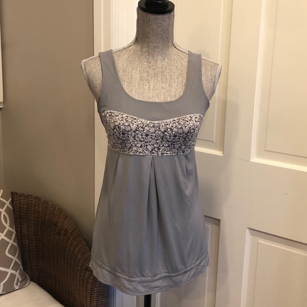Lululemon Gray Speckled Dot Tank